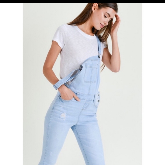 ๐ NWT Jegging Overalls - Picture 3 of 7